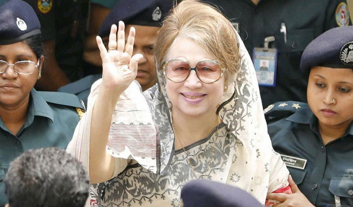 খালেদার খনি দুর্নীতি মামলায় শুনানি ১২ জানুয়ারি খালেদার খনি দুর্নীতি মামলায় শুনানি ১২ জানুয়ারি