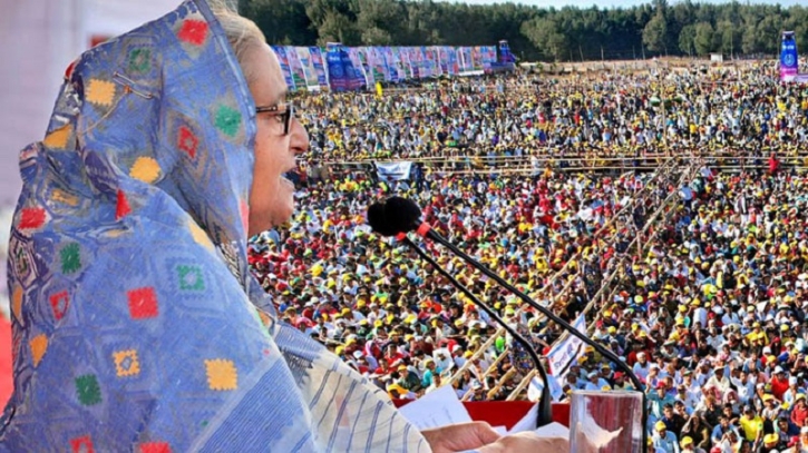 নৌকায় ভোট দেওয়ার প্রতিশ্রুতি চাইলেন প্রধানমন্ত্রী