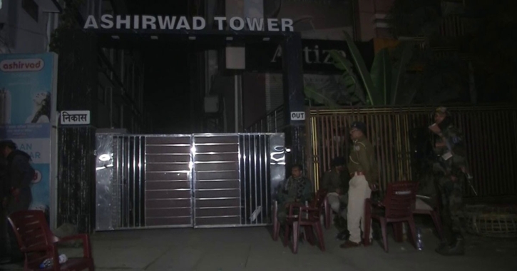 ঝাড়খন্ডে অ্যাপার্টমেন্টে অগ্নিকাণ্ডে শিশুসহ নিহত ১৪, আহত ১২ ঝাড়খন্ডে অ্যাপার্টমেন্টে অগ্নিকাণ্ডে শিশুসহ নিহত ১৪, আহত ১২