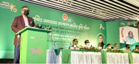 ১ কোটির বেশি লোককে একসঙ্গে টিকা দেওয়া হবে: স্বাস্থ্যমন্ত্রী