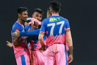 শেষ ওভারের রোমাঞ্চে জয় পেল মুস্তাফিজের রাজস্তান