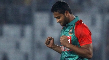 এমন উইকেটে খেললে ব্যাটসম্যানের ক্যারিয়ার শেষ হয়ে যাবে: সাকিব