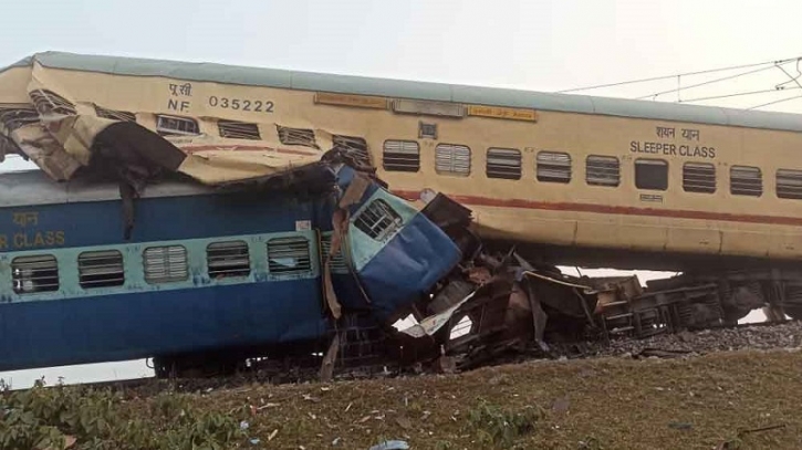 ভারতে ট্রেন দুর্ঘটনায় ৬ জনের মৃত্যু ভারতে ট্রেন দুর্ঘটনায় ৬ জনের মৃত্যু