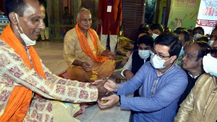 ঢাকেশ্বরী মন্দিরে লিফট স্থাপনসহ উন্নয়ন কার্যক্রম বাস্তবায়নাধীন: তাপস ঢাকেশ্বরী মন্দিরে লিফট স্থাপনসহ উন্নয়ন কার্যক্রম বাস্তবায়নাধীন: তাপস