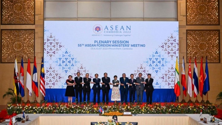 ASEAN ministers urge restraint after Pelosi Taiwan visit ASEAN ministers urge restraint after Pelosi Taiwan visit