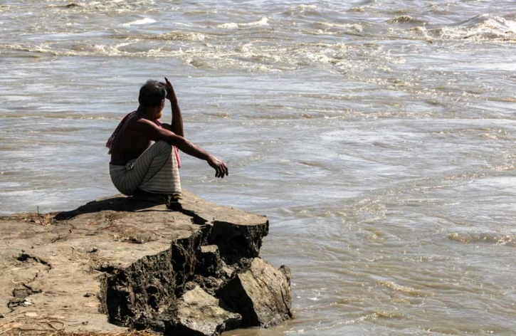 Bangladesh losing 69,000 hectares of land per year: Minister Bangladesh losing 69,000 hectares of land per year: Minister