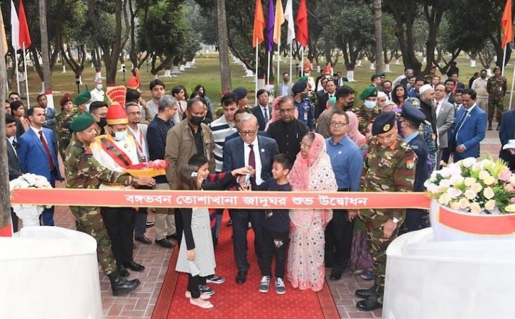 Bangabhaban is now open for visitors on a limited scale