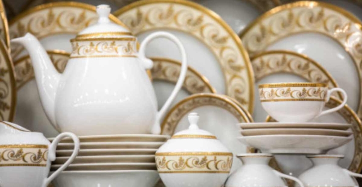 Ceramics export to touch $1bn mark soon: Commerce minister