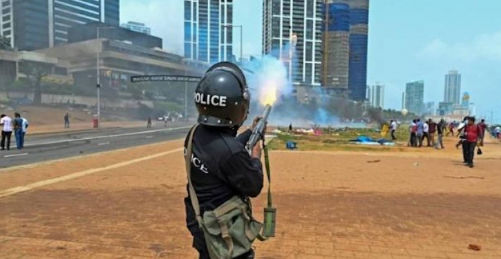 Sri Lanka imposes curfew to curb anti-govt protests
