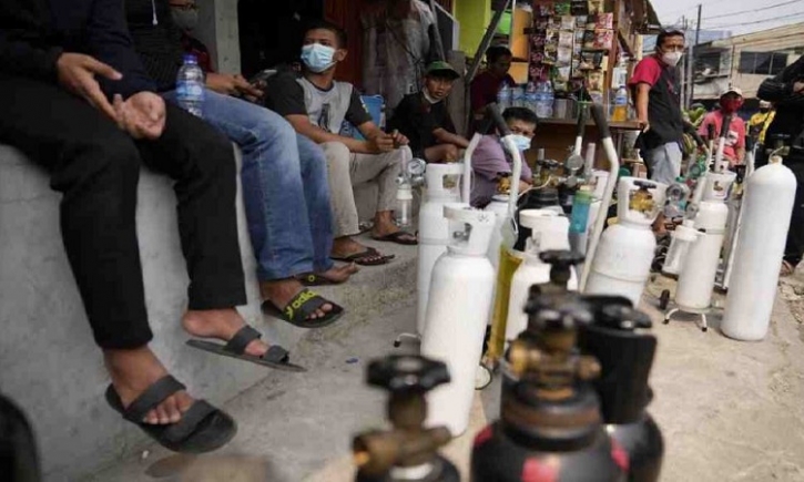Death rates soar in Southeast Asia as virus wave spreads Death rates soar in Southeast Asia as virus wave spreads