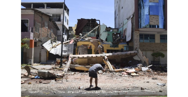 Strong earthquake kills at least 14 in Ecuador