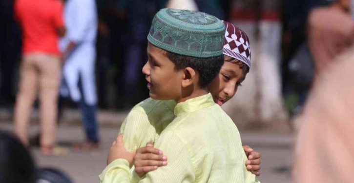 Eid on Monday, if moon sighted on Sunday Eid on Monday, if moon sighted on Sunday