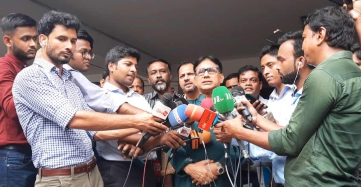 Envoy Group chairman announces Tk 50 lakh reward for SAFF champions Envoy Group chairman announces Tk 50 lakh reward for SAFF champions