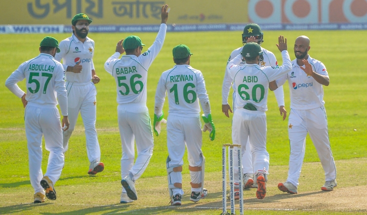 Bangladesh lose by an innings and 8 runs against Pakistan