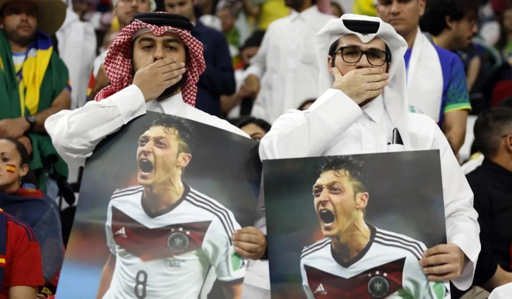 Qatari fans hit back at Germany by recalling Özil in protest Qatari fans hit back at Germany by recalling Özil in protest