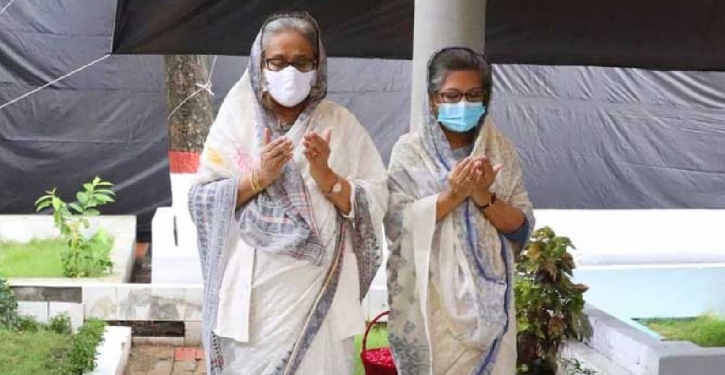 PM offers prayers at Banani graveyard PM offers prayers at Banani graveyard