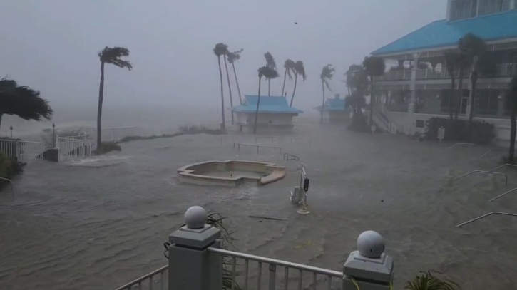 ’Catastrophic’ floods in Florida as hurricane lands