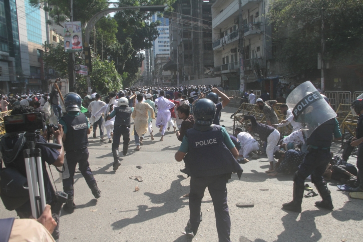 Quran desecration: Protesters clash with police at Kakrail