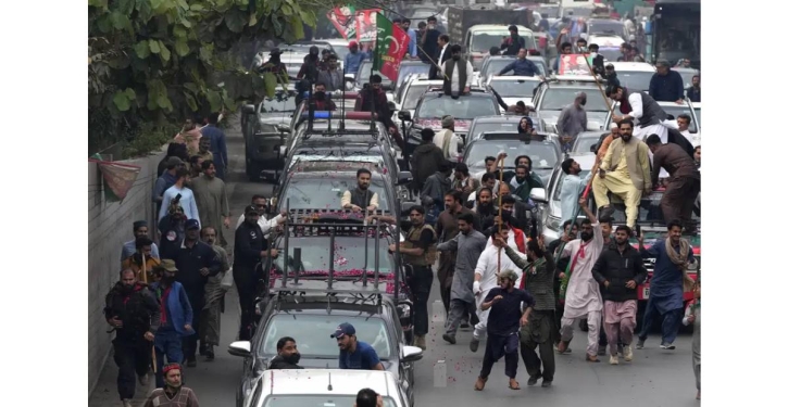 Pakistani police file terrorism charges against Imran Khan Pakistani police file terrorism charges against Imran Khan