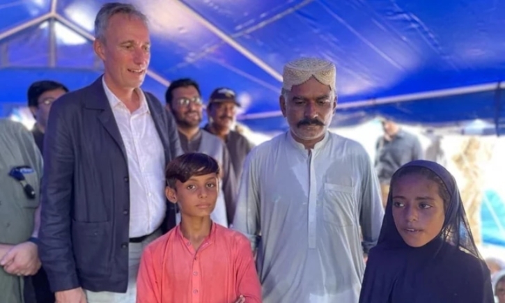 Pakistan: World Bank to allow $2bn diversion for flood relief Pakistan: World Bank to allow $2bn diversion for flood relief