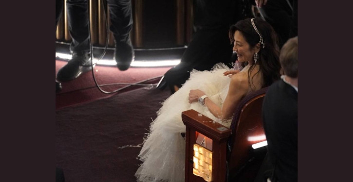 Michelle Yeoh wins best actress award, making Oscar history Michelle Yeoh wins best actress award, making Oscar history