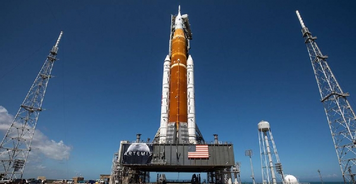 NASA readies giant Moon rocket for maiden flight NASA readies giant Moon rocket for maiden flight