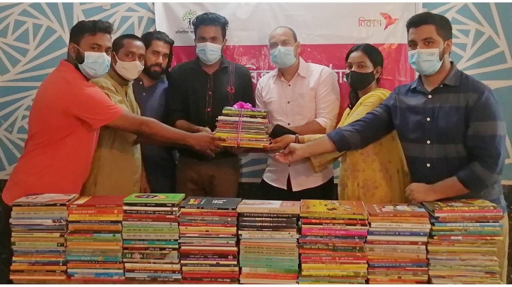 BKash provides 15,000 books to 27 organisations for underprivileged children