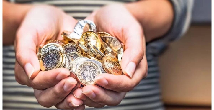 Pound hits fresh 37-year low against dollar Pound hits fresh 37-year low against dollar