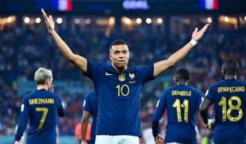 Mbappe shines as France beat Denmark