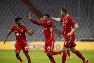 Bayern scores four against Atletico; Man City, Liverpool wins
