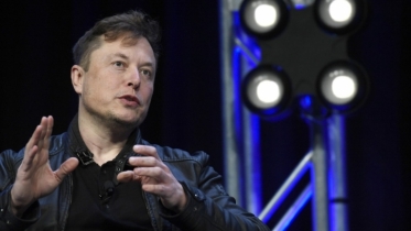 Musk hints at paying less for Twitter than his $44bn offer