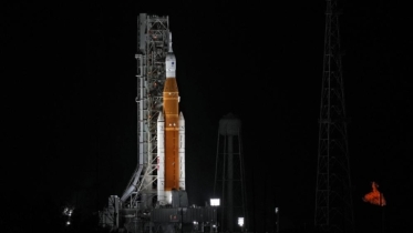 NASA fueling moon rocket for launch after leaks, hurricanes