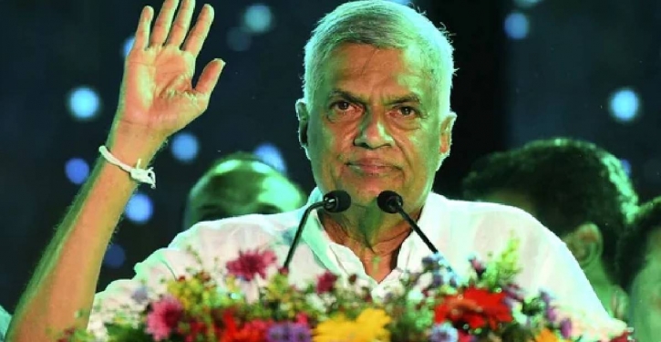 Ranil sworn in as Sri Lankan PM