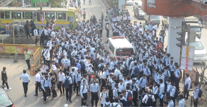 Student movement for half-pass in public transport intensifies