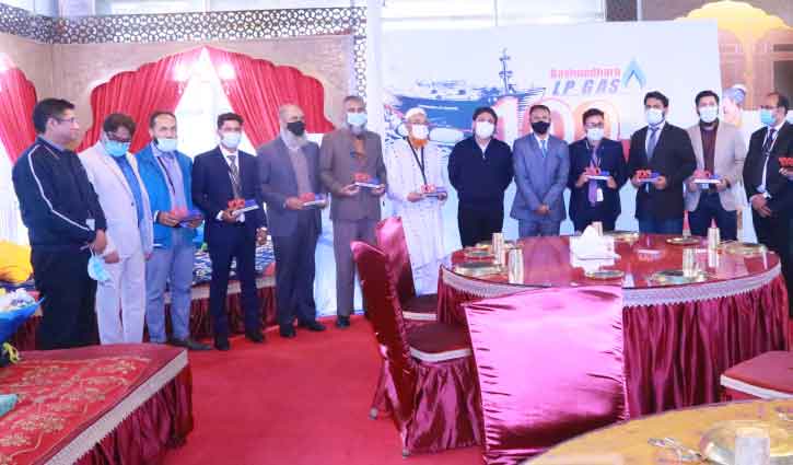 Bashundhara LP Gas completes 100 LPG transfers through ‘ship-to-ship’ method Bashundhara LP Gas completes 100 LPG transfers through ‘ship-to-ship’ method