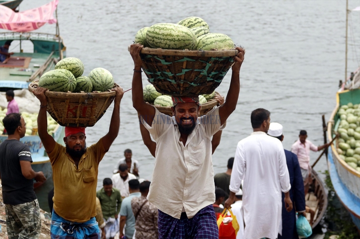 In Photos: Watermelons arrive in Dhaka from across the country