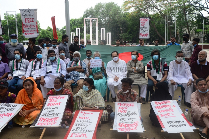 In Pictures: Dr. Zafrullah Chowdhury rallies at Shaheed Minar to protest the attack on Palestine