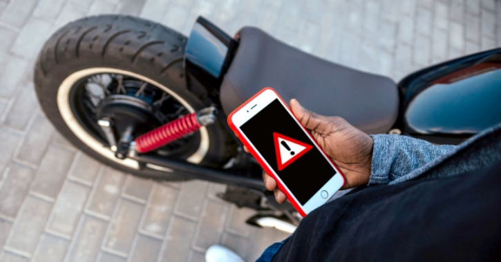 Apple warns iPhone cameras can be damaged by motorcycle vibrations