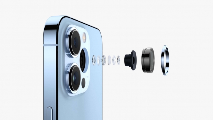 The iPhone 13 brings new cameras and cinematic mode