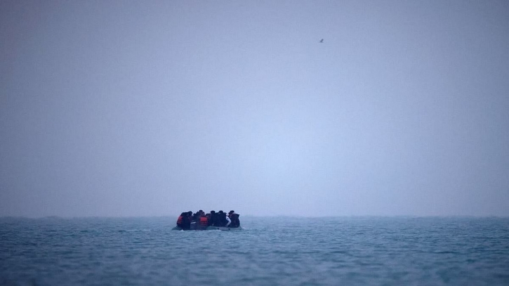 Migrant boat capsizes in English Channel; at least 31 dead