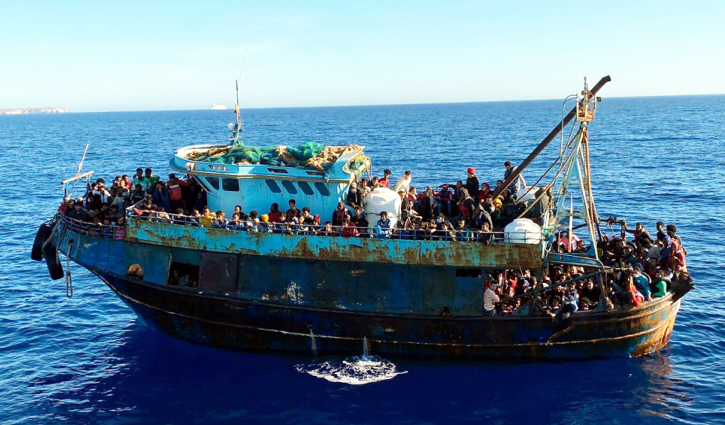 Bangladeshis among 1,200 migrants reach Italy on boats