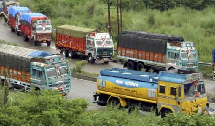 BSF find 82 truckers with fake licences plying Bangladesh-India border