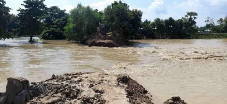 Seven villages in Feni flooded as embankment collapses Seven villages in Feni flooded as embankment collapses