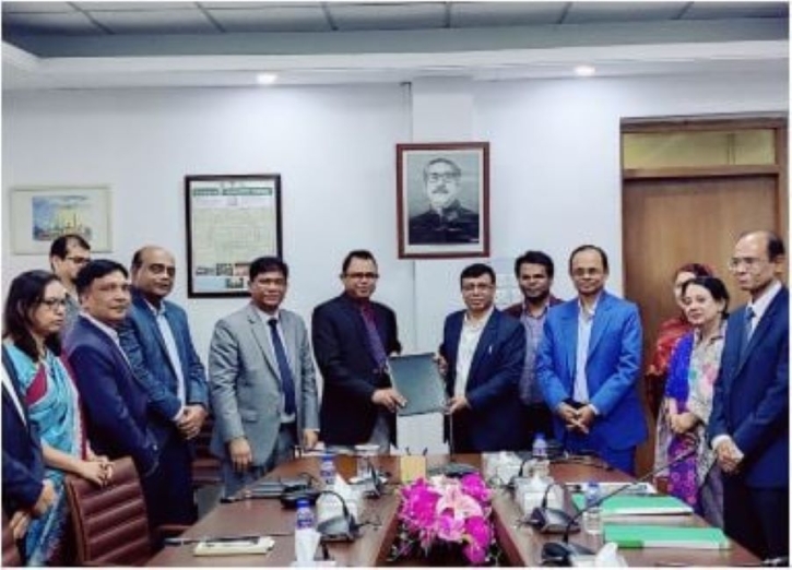 Govt to train 15,000 officials on advanced tech regarding ‘Smart Bangladesh’ Govt to train 15,000 officials on advanced tech regarding ‘Smart Bangladesh’
