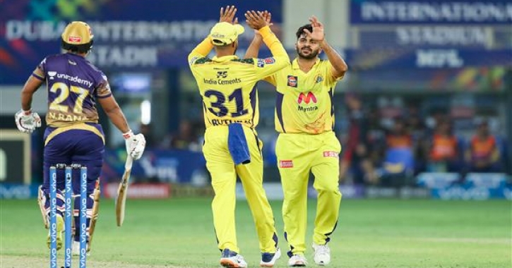 Chennai beats Kolkata to clinch 4th IPL title Chennai beats Kolkata to clinch 4th IPL title