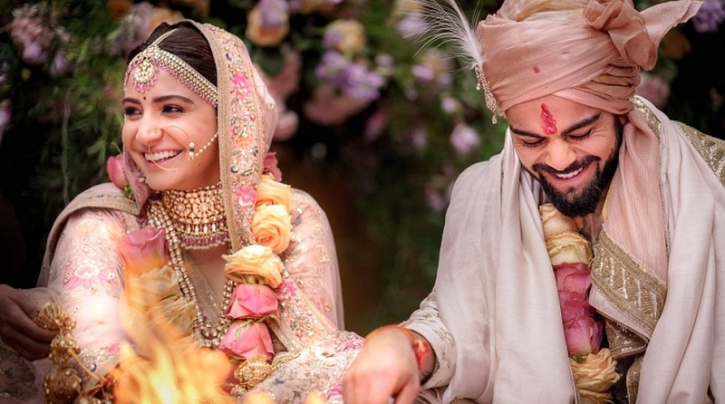 কোহলি-আনুশকার কোলজুড়ে কন্যাসন্তান কোহলি-আনুশকার কোলজুড়ে কন্যাসন্তান