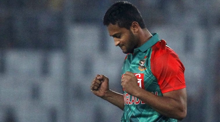 এমন উইকেটে খেললে ব্যাটসম্যানের ক্যারিয়ার শেষ হয়ে যাবে: সাকিব এমন উইকেটে খেললে ব্যাটসম্যানের ক্যারিয়ার শেষ হয়ে যাবে: সাকিব
