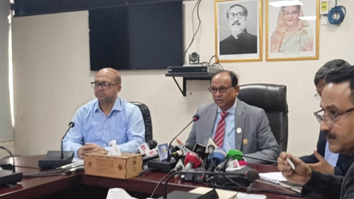 ঈদে চলবে ৯ জোড়া বিশেষ ট্রেন: রেলমন্ত্রী ঈদে চলবে ৯ জোড়া বিশেষ ট্রেন: রেলমন্ত্রী