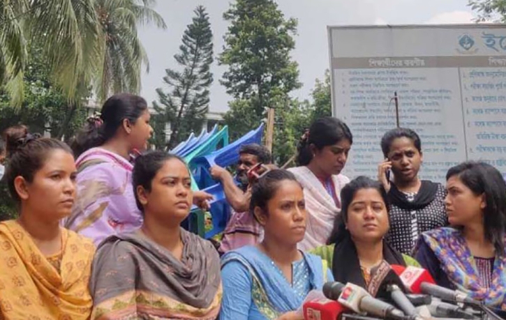 ইডেনের ছাত্রলীগের বহিষ্কৃতরা আমরণ অনশনের হুমকি ইডেনের ছাত্রলীগের বহিষ্কৃতরা আমরণ অনশনের হুমকি