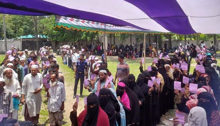 মোখায় ক্ষতিগ্রস্তদের বসুন্ধরা গ্রুপের অর্থ সহায়তা মোখায় ক্ষতিগ্রস্তদের বসুন্ধরা গ্রুপের অর্থ সহায়তা